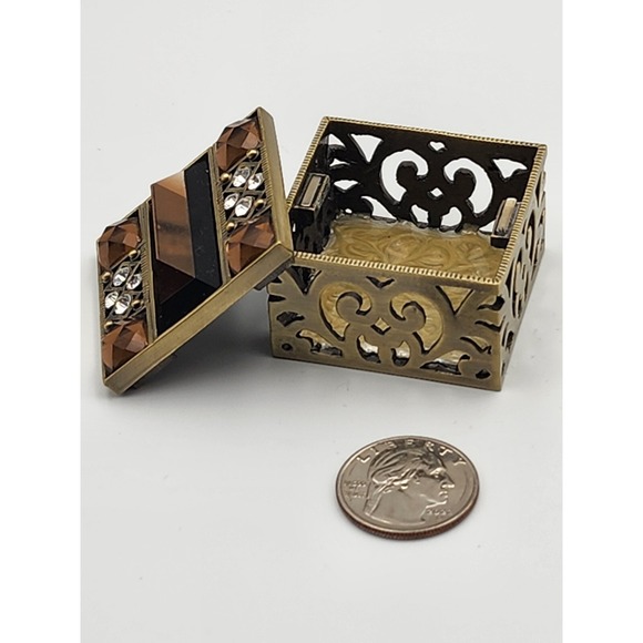 Jeweled Trinket Box Lidded Enameled Inside Beveled Rhinestones‎ Vtg Magnetic Lid - Picture 6 of 10